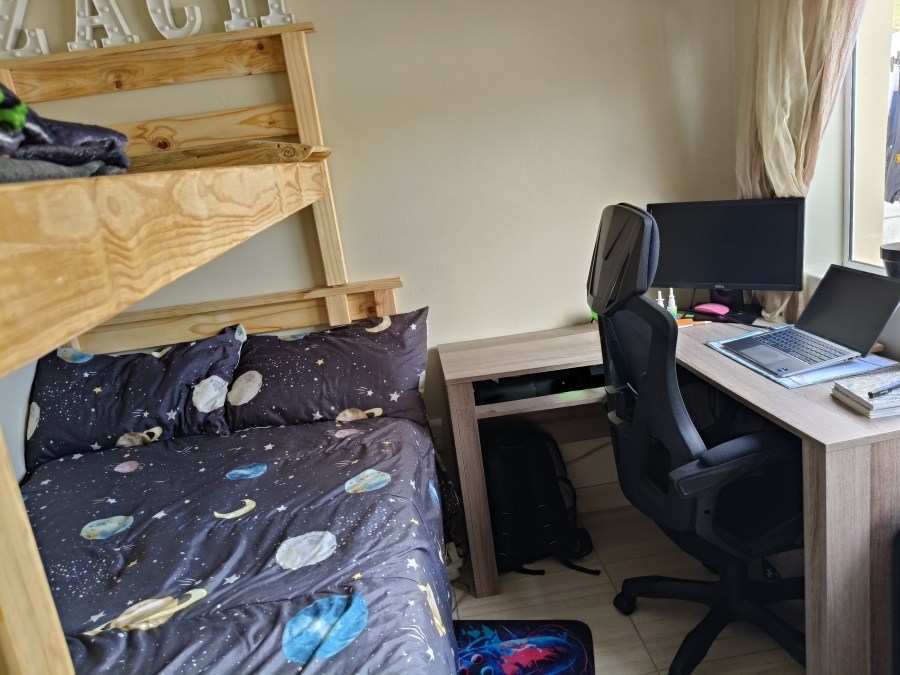 2 Bedroom Property for Sale in Admirals Park Western Cape